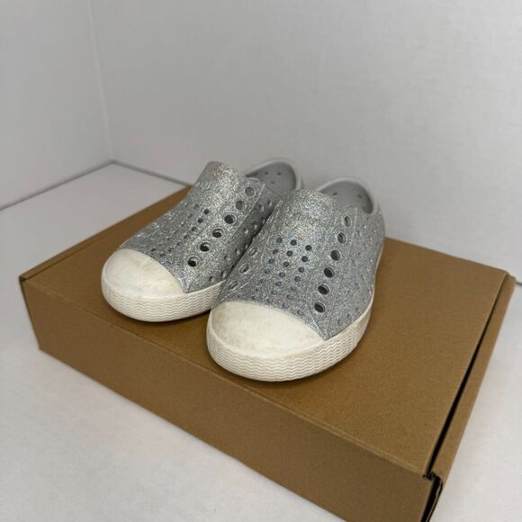 Native Kids Jefferson BLING Slip On Sandals Shoes - Silver Size 5 - Picture 4 of 11